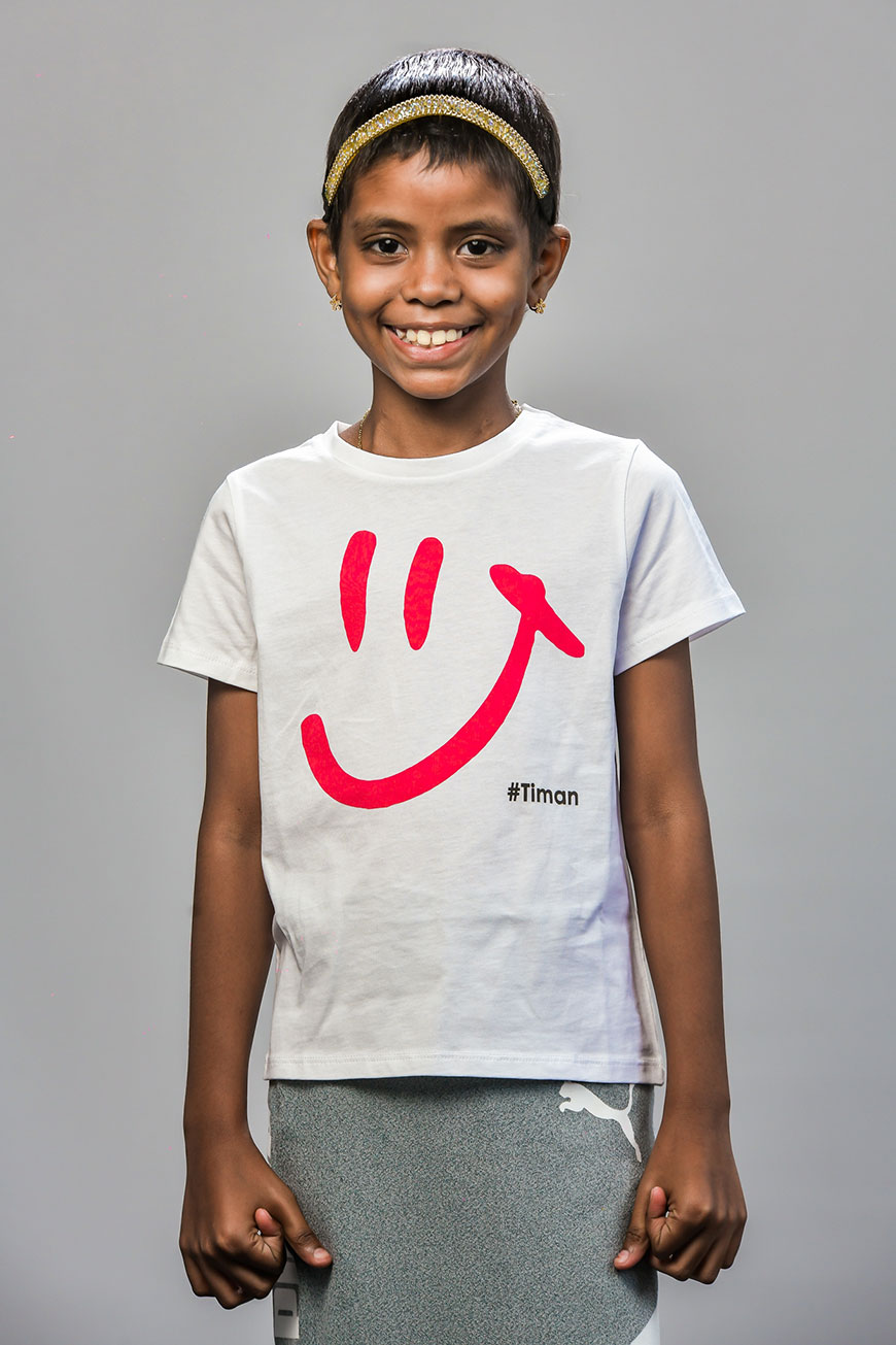 Tween's Pink Luna White T-Shirt Model 1 Tween's Pink Luna White T-Shirt Model 1